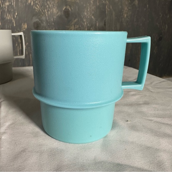 Tupperware Vibrant Mug Set - Red, Gray, Blue, Pink - Picture 9 of 16